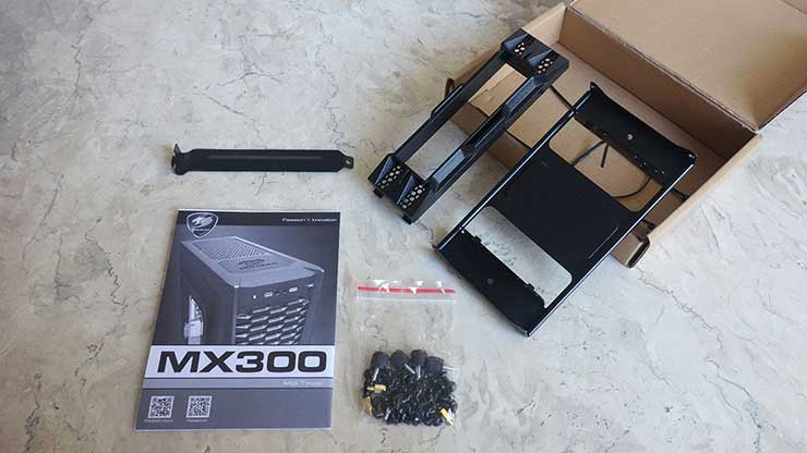 cougar-mx300-case-review-05