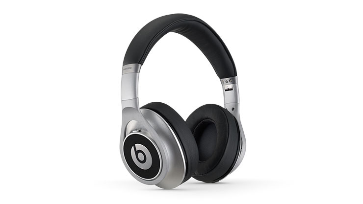 beats-studio-wireless-stand-above-the-rest-02