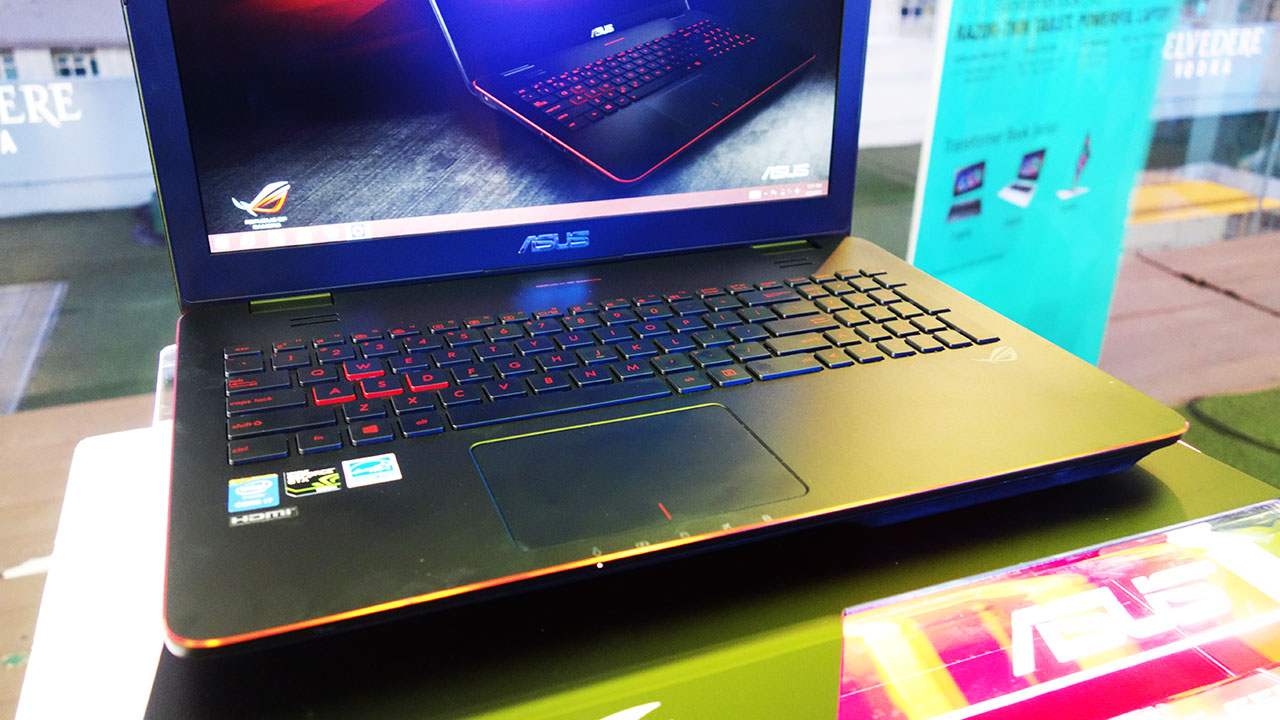 asus-rog-g551-gaming-laptop-launch-03