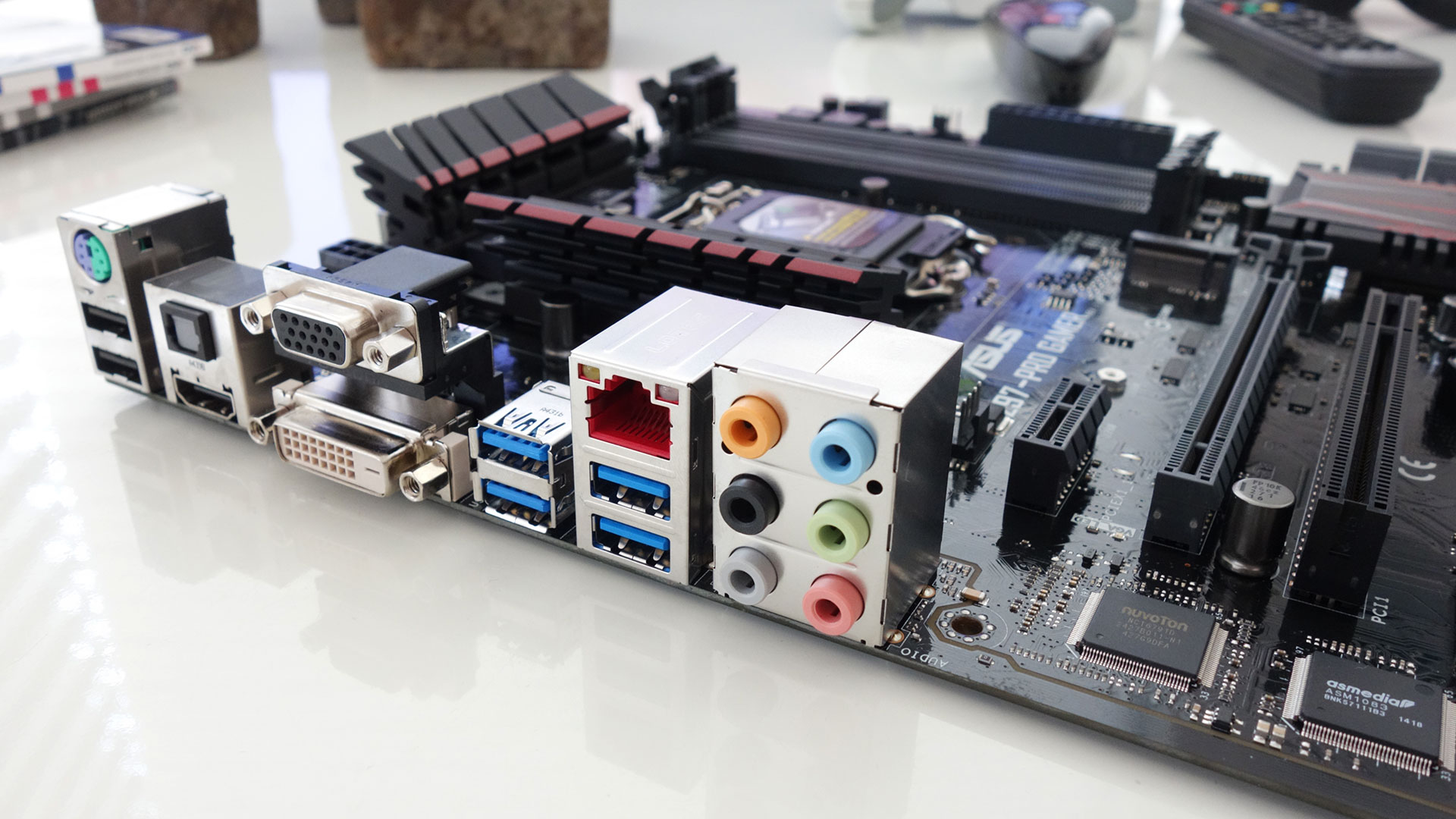 asus-z97-progamer-motherboard-review-04