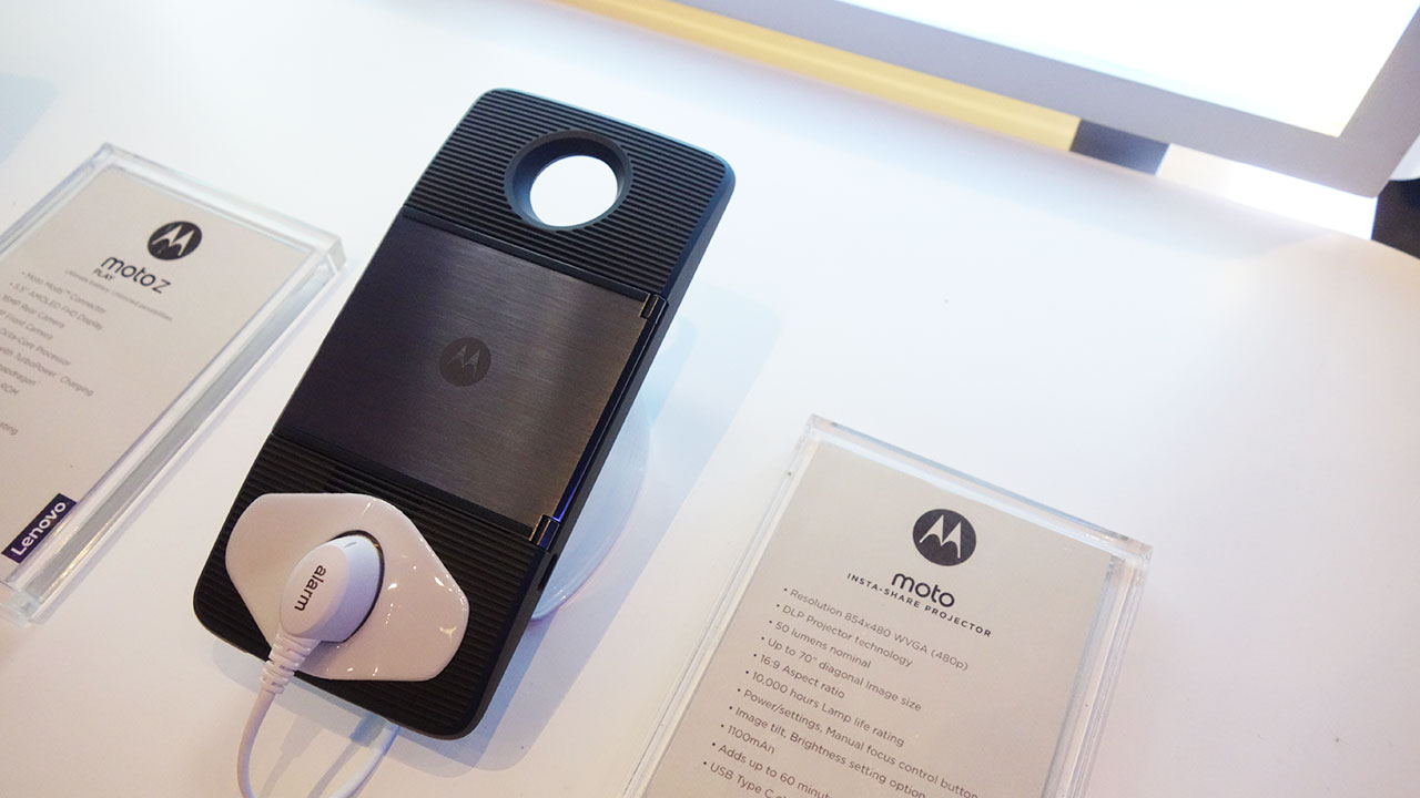 moto-z-launch-04