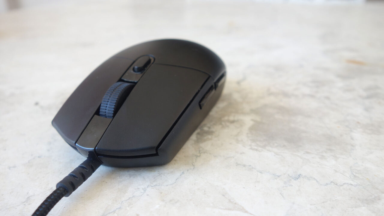 logitech-gpro-gaming-mouse-review-01